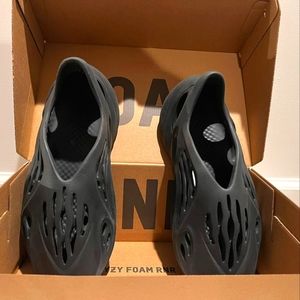 Yeezy Foam Runners Onyx